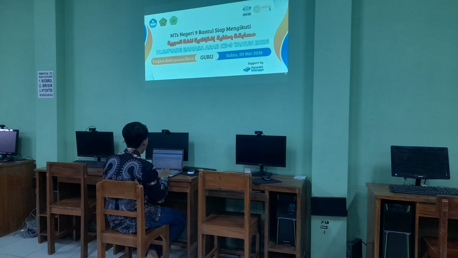 Semangat Berprestasi, Guru MTsN 9 Bantul Ikuti Olimpiade Bahasa Arab 9